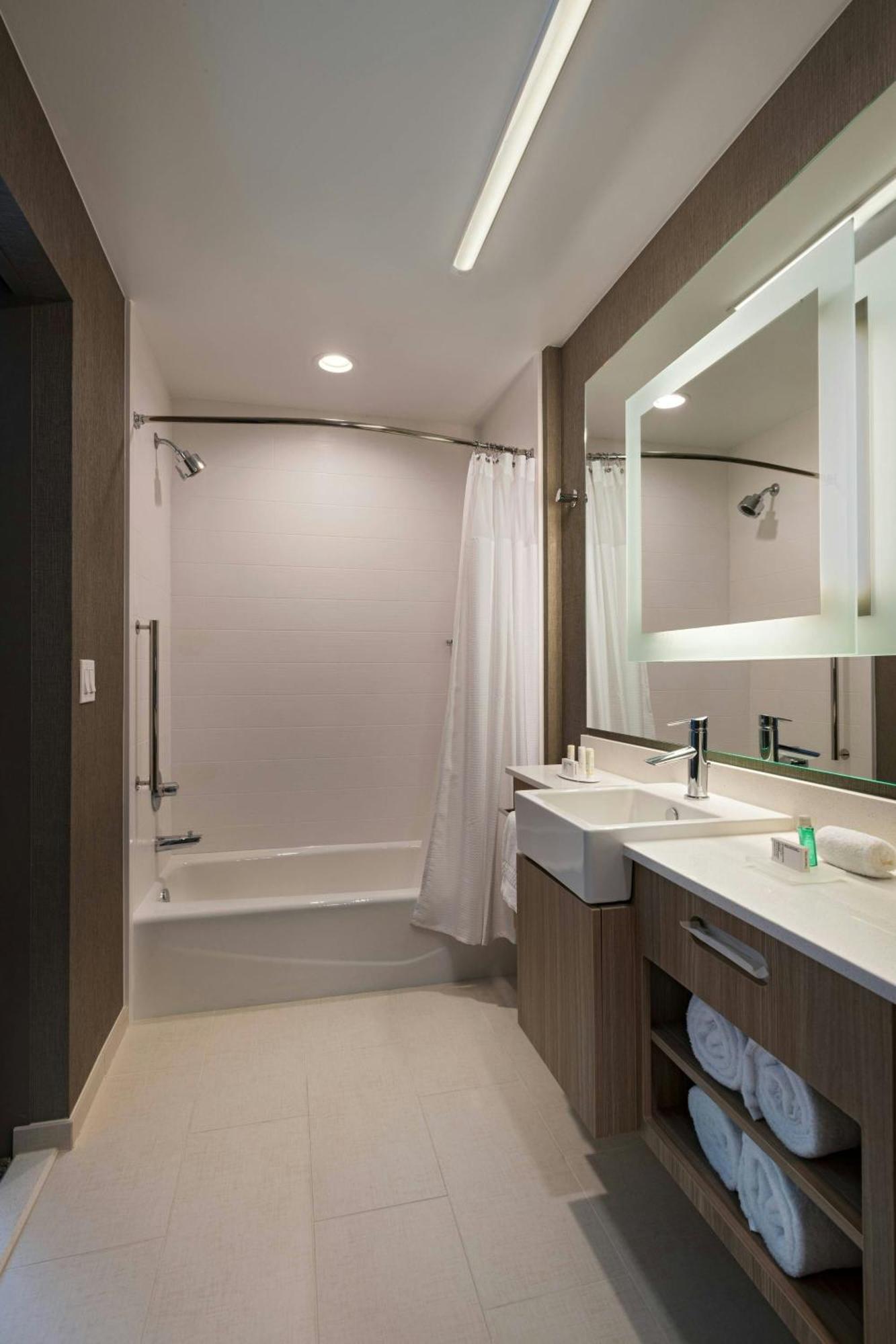 Springhill Suites By Marriott Dallas Richardson/University Area Экстерьер фото